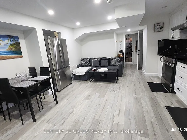 1213 Duignan Cres #BASEMENT — Photo 2