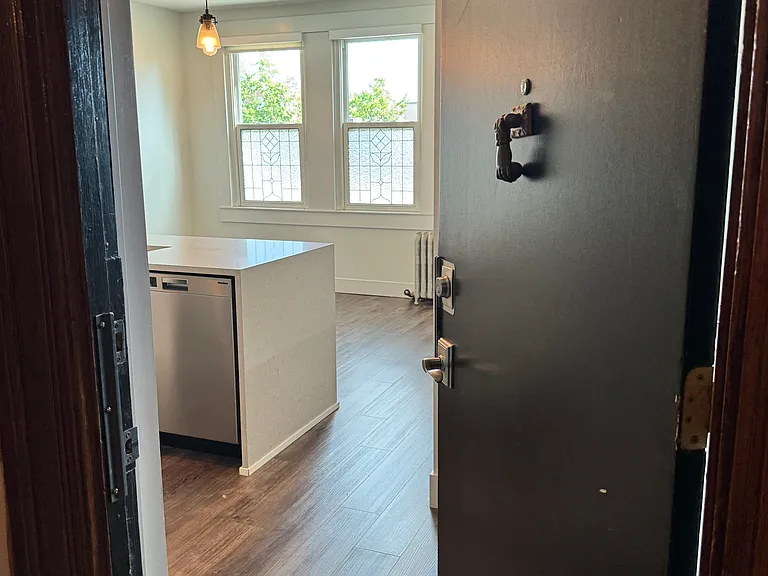 166 E 11th Ave #8 — Photo 43