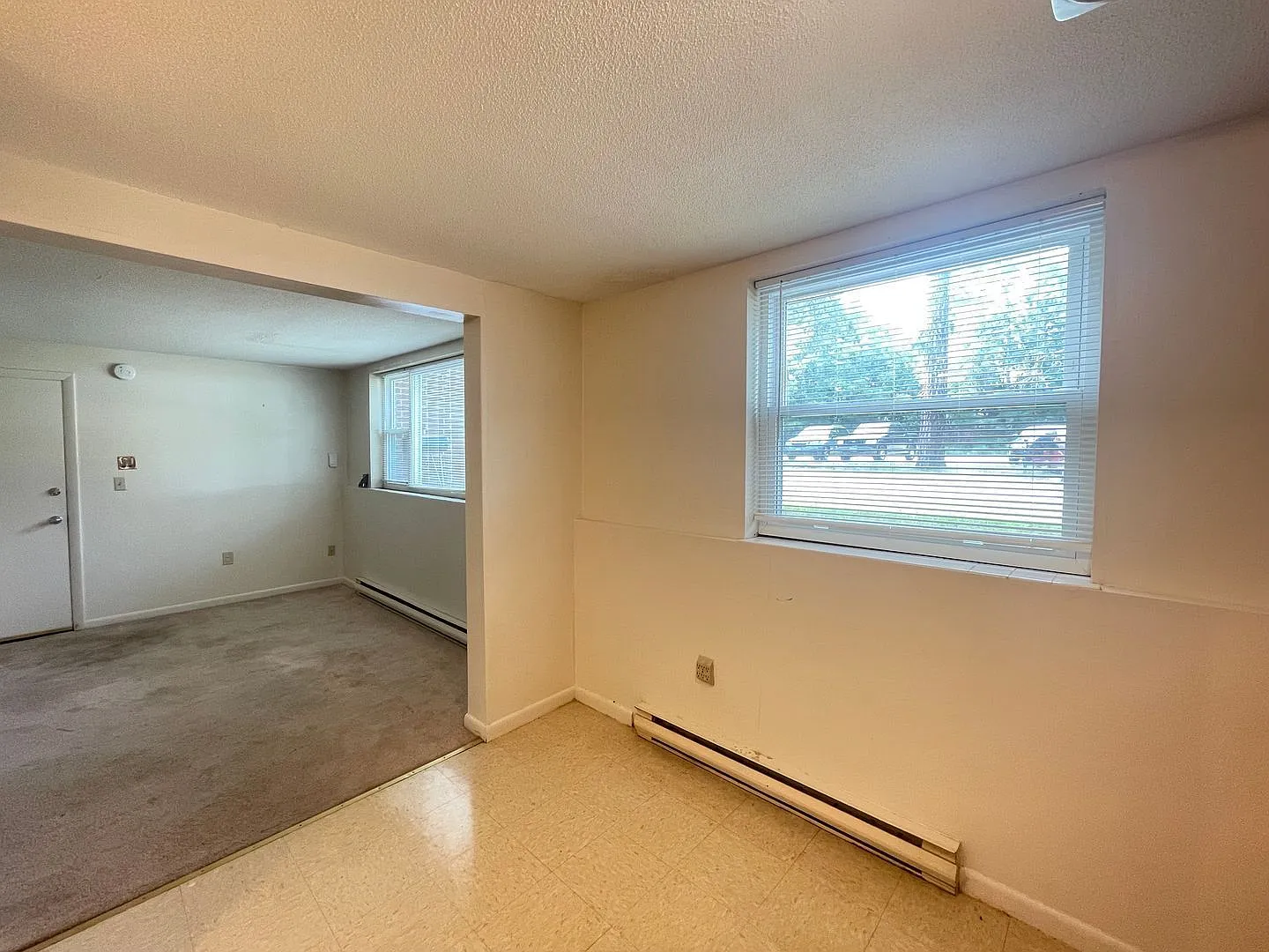 Studio, 1.0 bath, 358 sqft, $1,295 — Photo 3