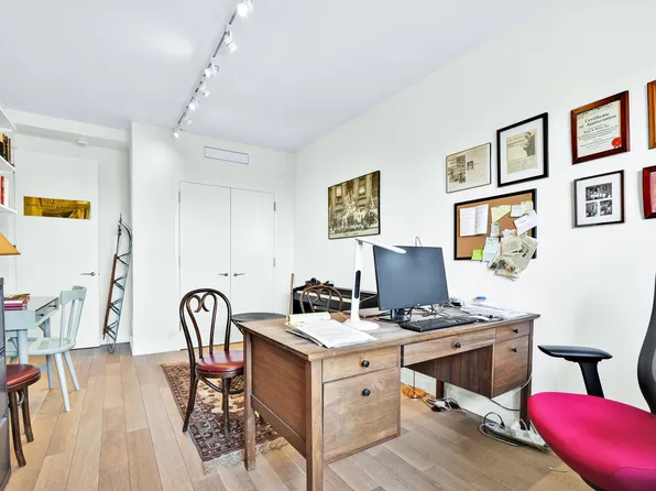 268 East Broadway image 24 of 38