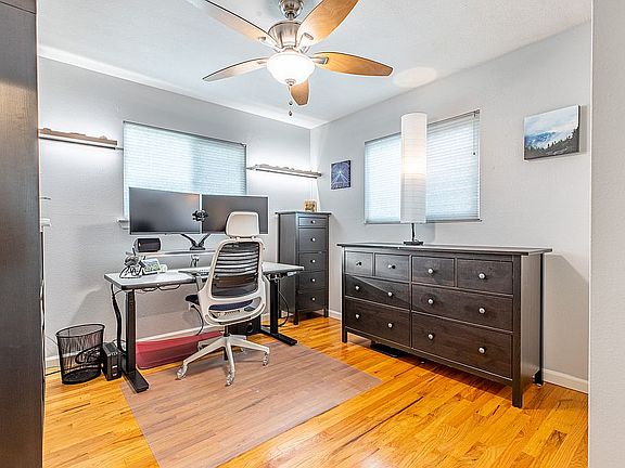 3rd image of 1610 Sandalwood Dr