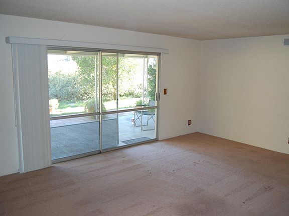 3rd image of 405 San Nicolas Ave