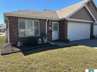 5769 Holdrege St #12, Lincoln, NE 68505