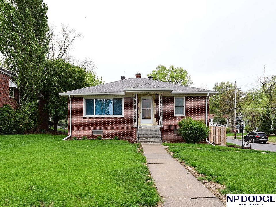 1st image of 4949 Pratt St