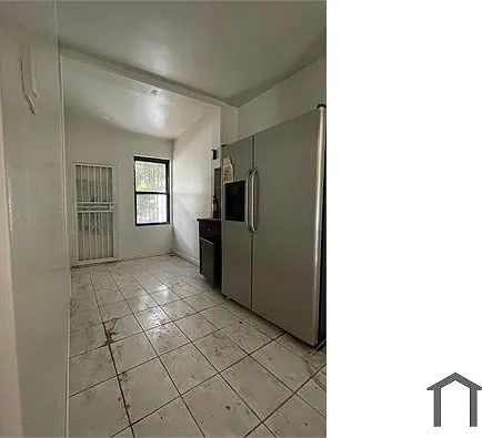 3 bed, $3,777 — Photo 4