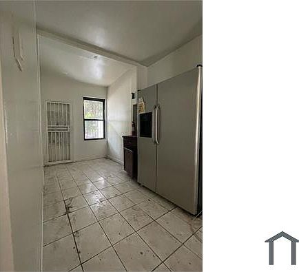 4th image of 1417 Clinton Ave #1