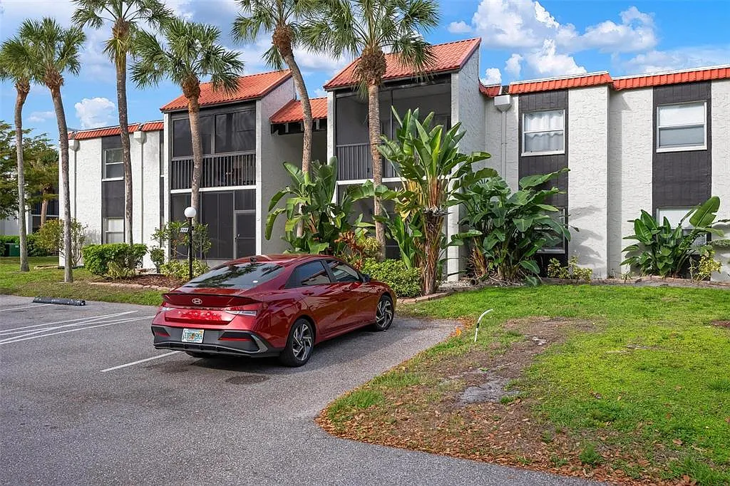 2 bed, 2.0 bath, 964 sqft, $1,500 — Photo 1