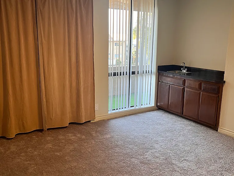 16866 Kingsbury St #205 — Photo 30