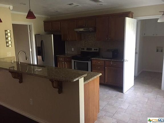 4th image of 310 Llewelyn Dr