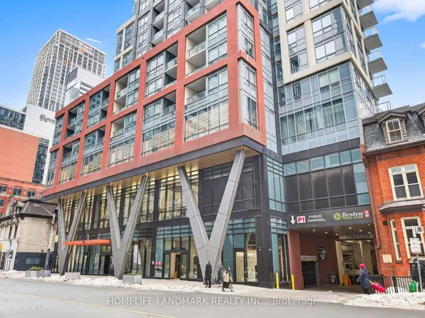108 Peter St #5002, Toronto, ON M5V 0W2