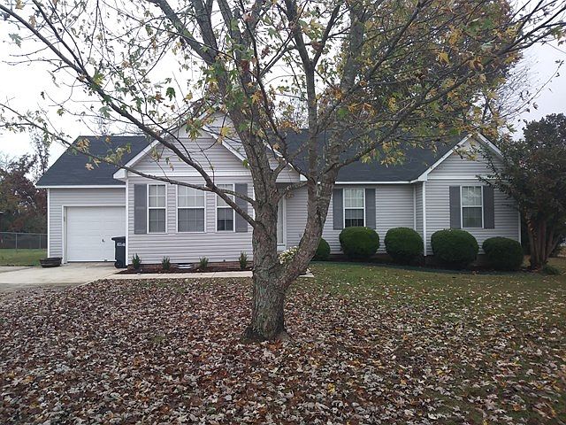 2nd image of 16098 Log Cabin Rd