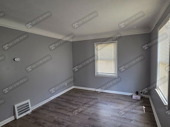5th image of 16211 Liberal St