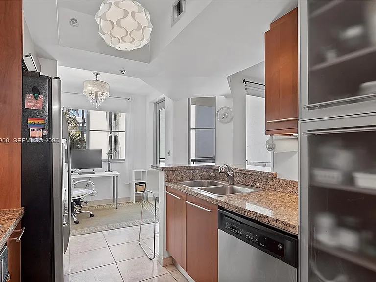 110 Washington Ave #1502 — Photo 42