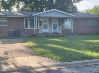 4028 Wright Ave #A, Saint Ann, MO 63074
