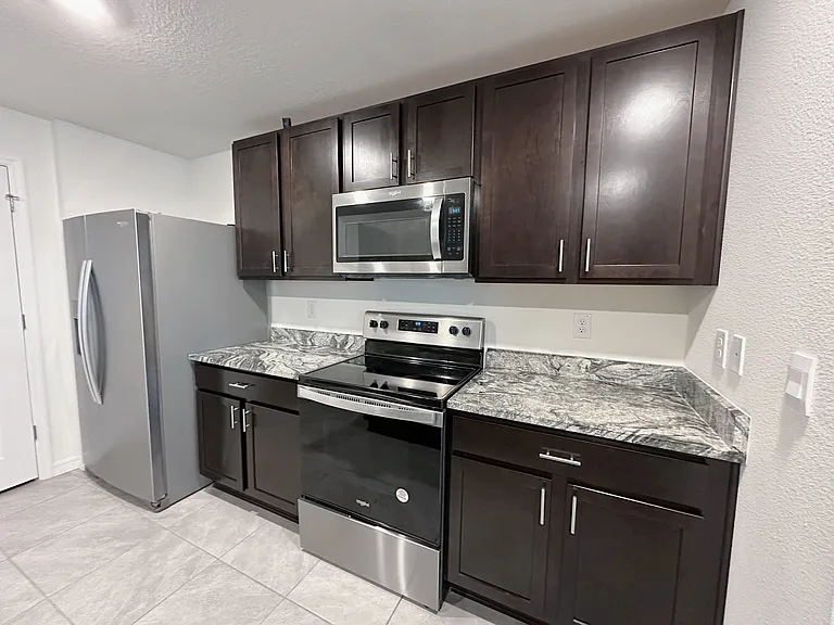 7137 SW 136th Ln — Photo 3