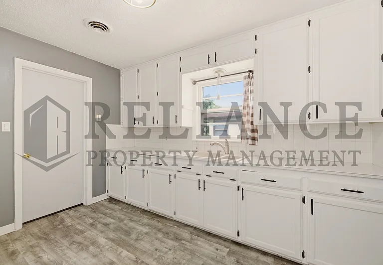 1458 N Old Manor Rd — Photo 13
