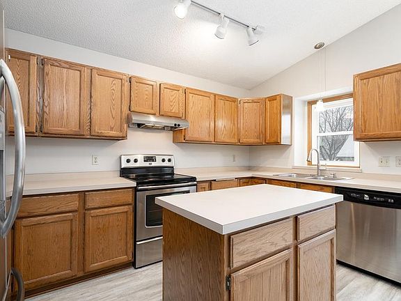 2nd image of 9606 Upper 205th St W