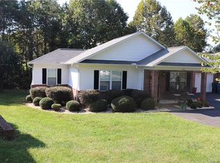 2531 26th Ave NE, Hickory, NC 28601