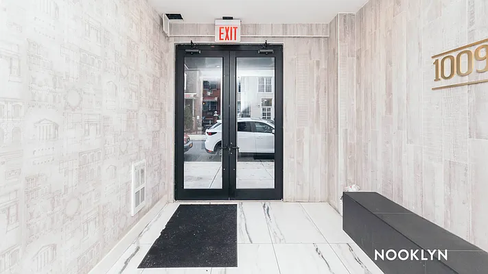 Rented by Nooklyn NYC LLC | media 40