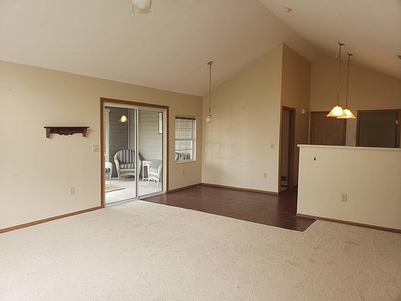 3rd image of 1928 Farmbrook Cir S #8
