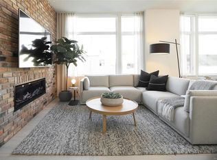 501 Park Pl #306, Esquimalt, BC V9A6Z9