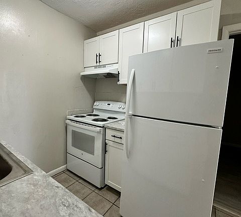 4th image of 1852A Golf View Ave #10816535