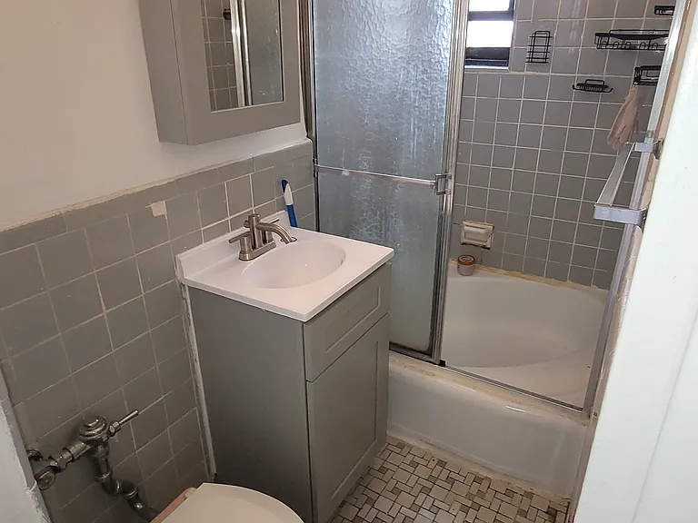 50 Shore Blvd #E5 — Photo 5