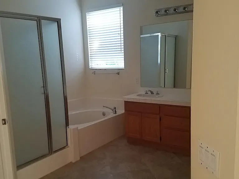 30749 Point Woods Ct — Photo 7