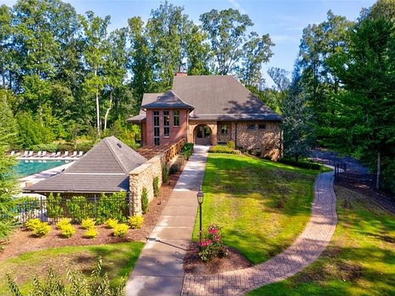 3rd image of 8520 Scenic Ridge Way