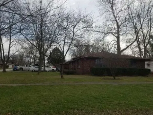 220 S Fall St, Paxton, IL 60957