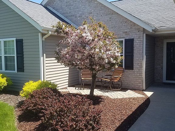 2nd image of 6810 Jamestown Dr