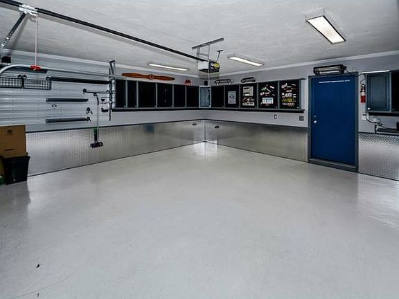 4th image of 534 Payne Ave