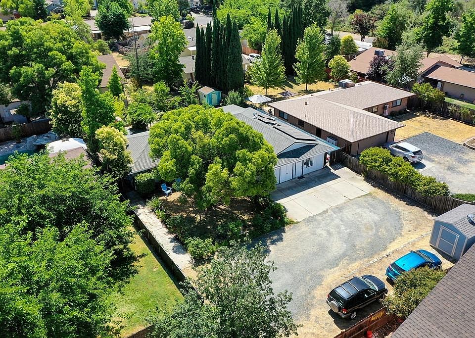1st image of 1436 Lowe Ln