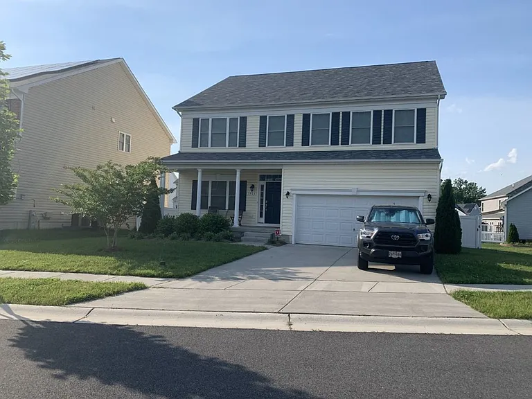 7906 Sibley Way — Photo 1