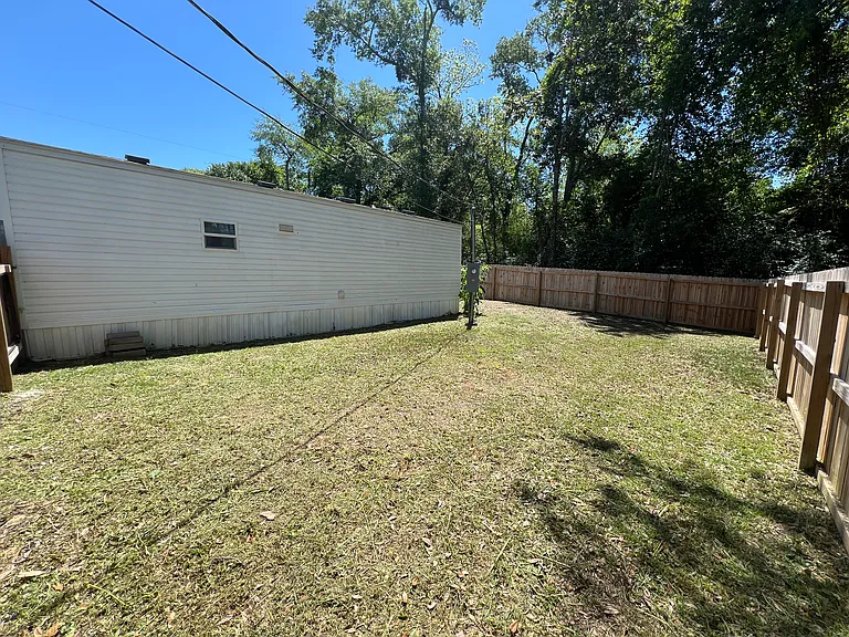 201 Rocky Ave — Photo 45