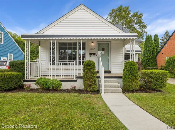 1560 Oxford Rd, Berkley, MI 48072