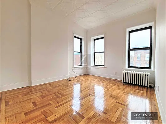 Rented by ZealEstate Group Inc | media 36