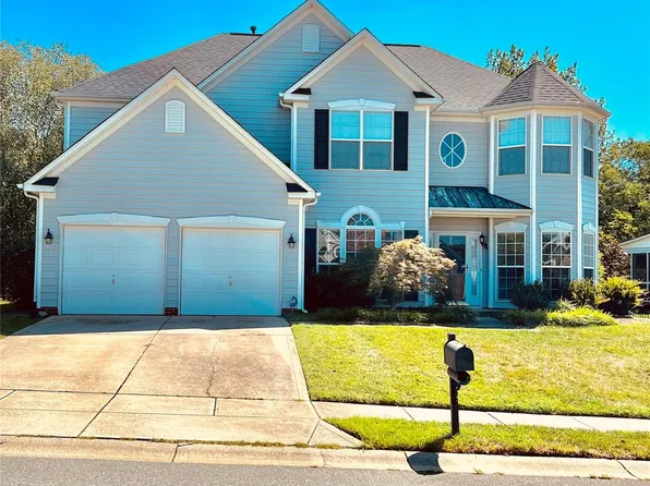 1911 Briarcrest Dr NW, Charlotte, NC 28269