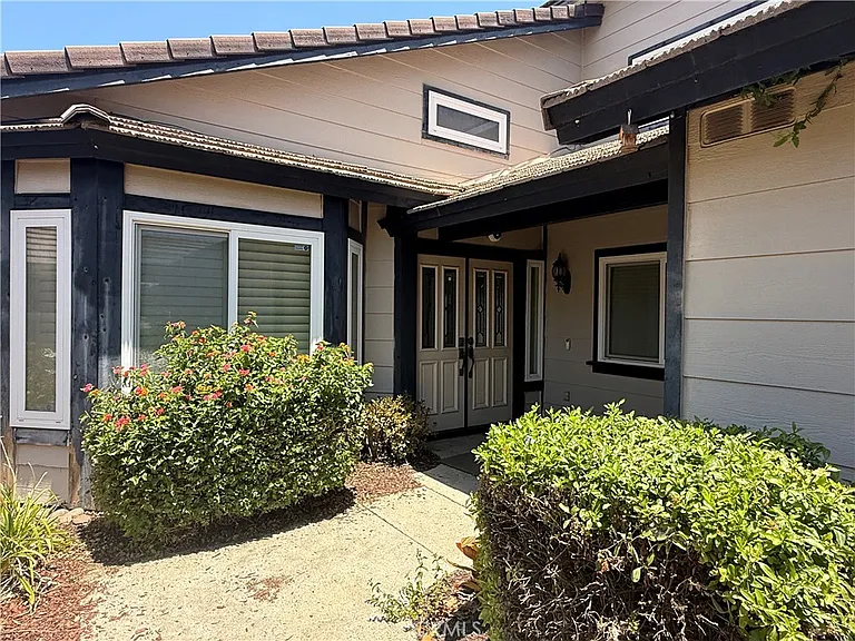 19530 Chinotto Ln — Photo 5