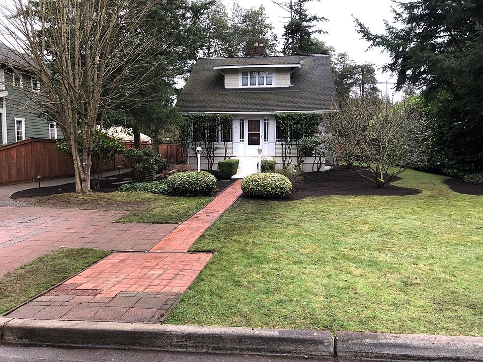 1st image of 11030 116th Ave NE