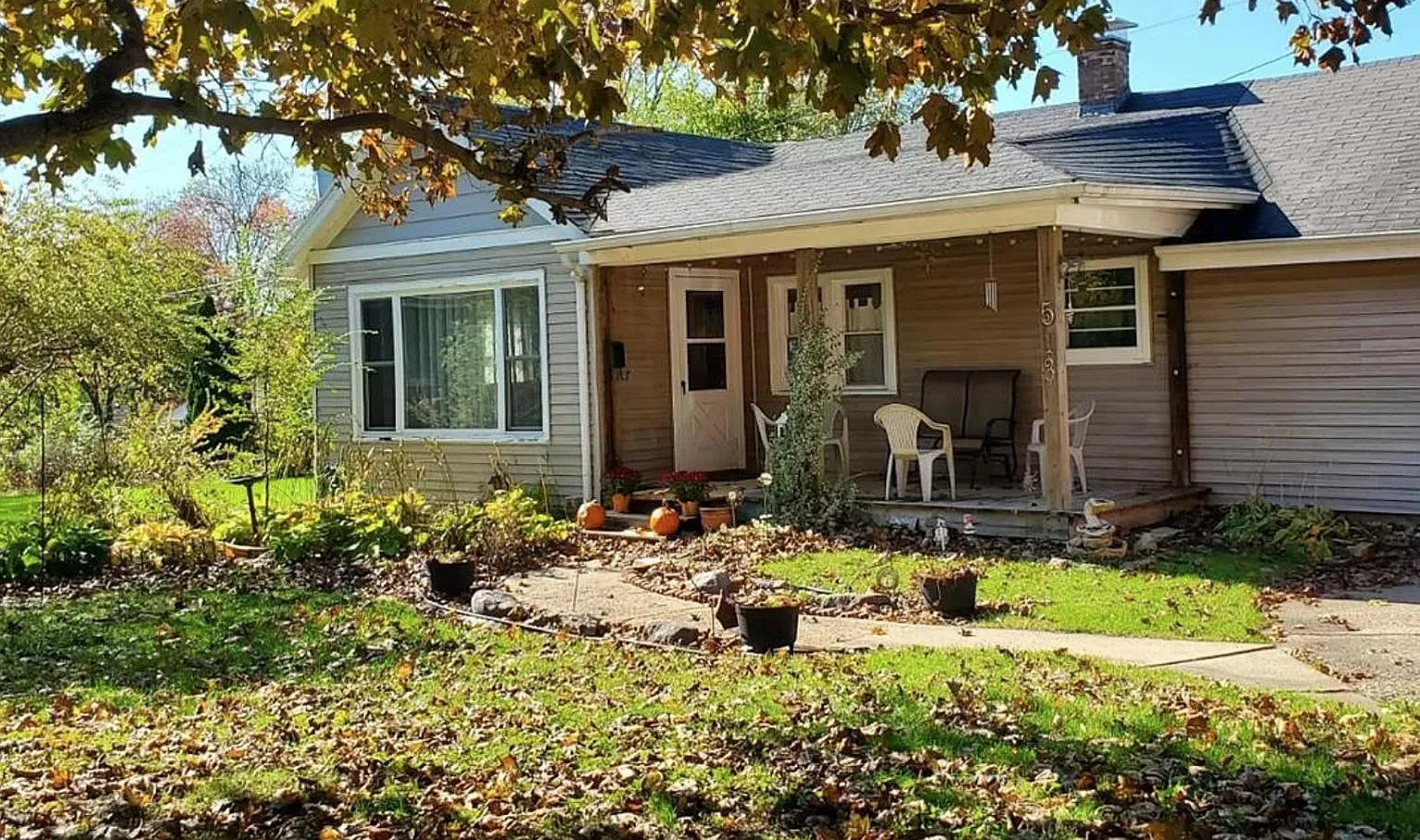 3 bed, 1100 sqft, $1,600 — Photo 2