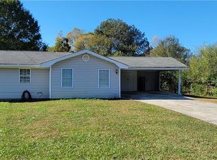 90 Pierce Rd, Hiram, GA 30141