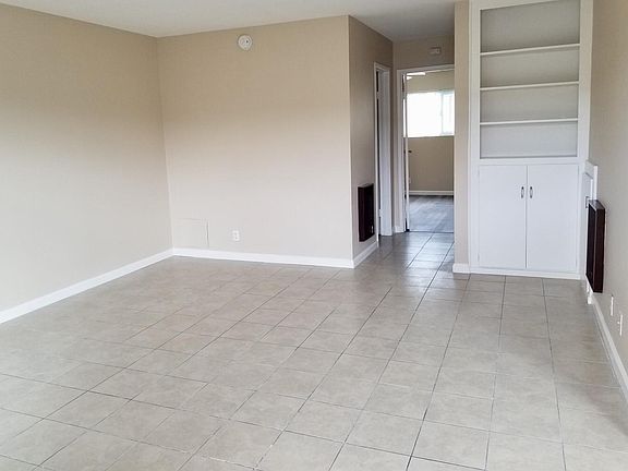 Bright and spacious layout!