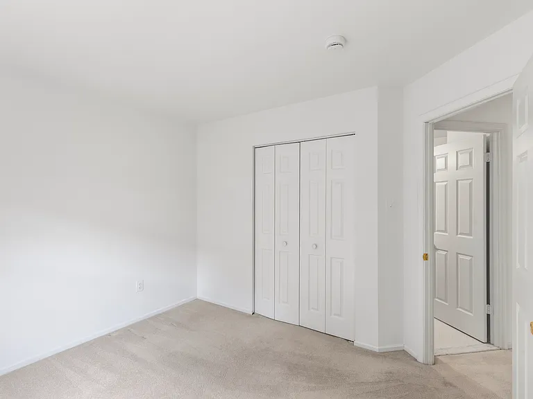 Bedroom 3 (alt view)