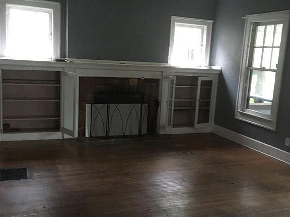 3rd image of 3134 N College Ave