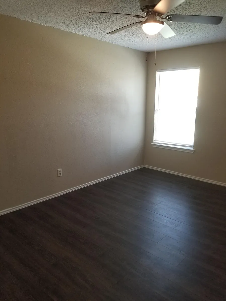 Building Photo - 1013 Osceola Trl