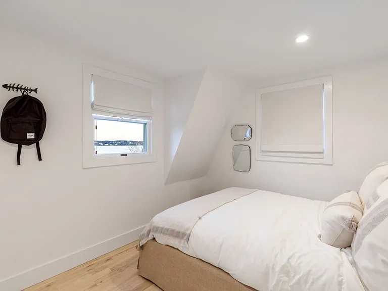 100 Old West Lake Dr — Photo 15