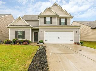 1091 Walnut Creek Cir, Pendergrass, GA 30567