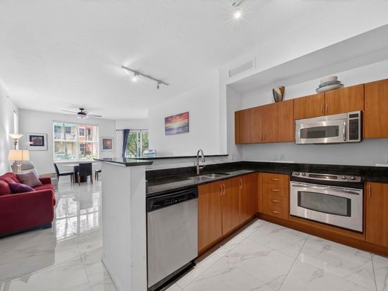 804 E Windward Way #111, Lantana, FL 33462