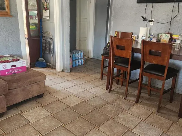 11717 Pepper St, Crestmore, CA 92316